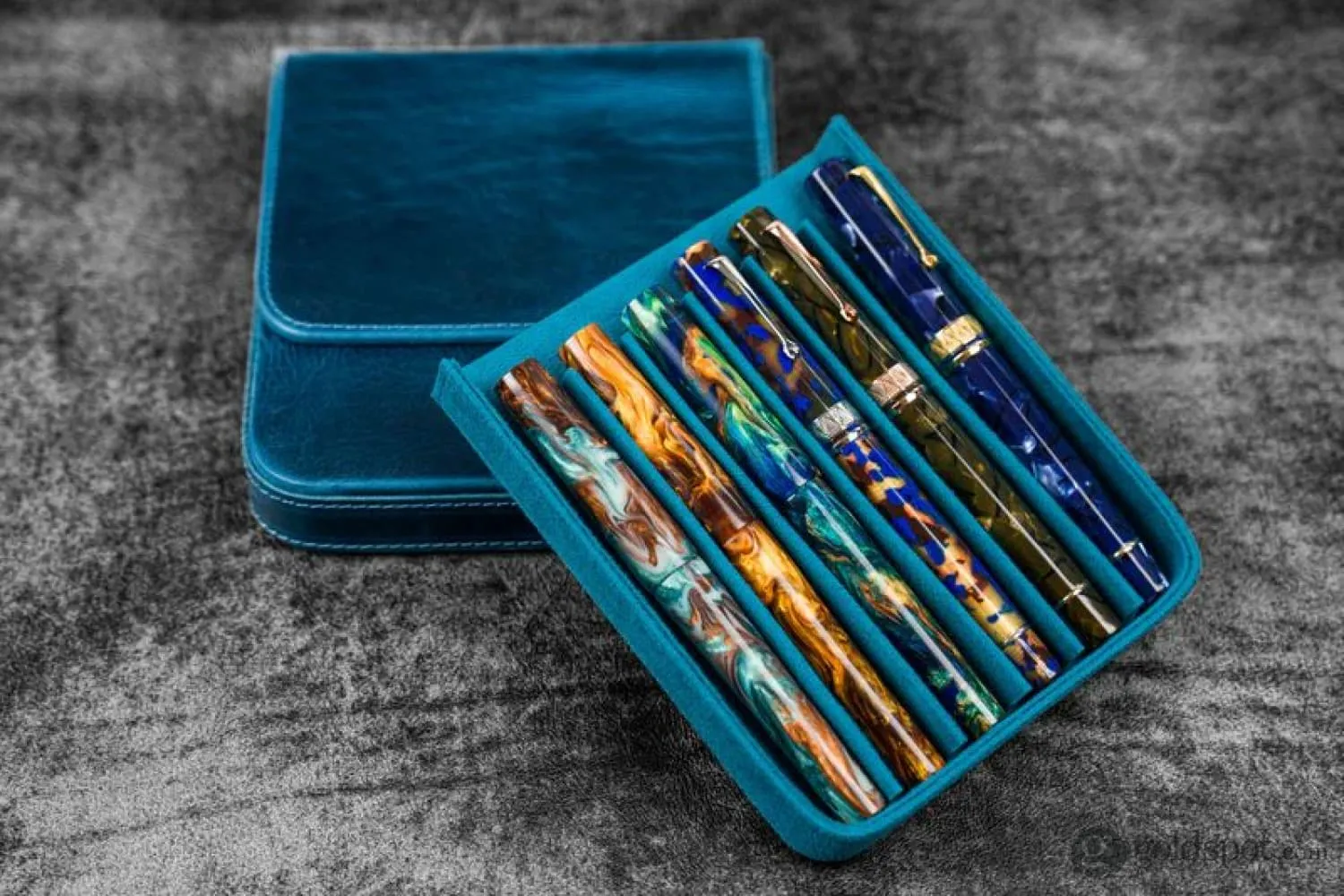 Galen Leather Magnum Opus 6 Slots Hard Pen Case in Crazy Horse Ocean Blue