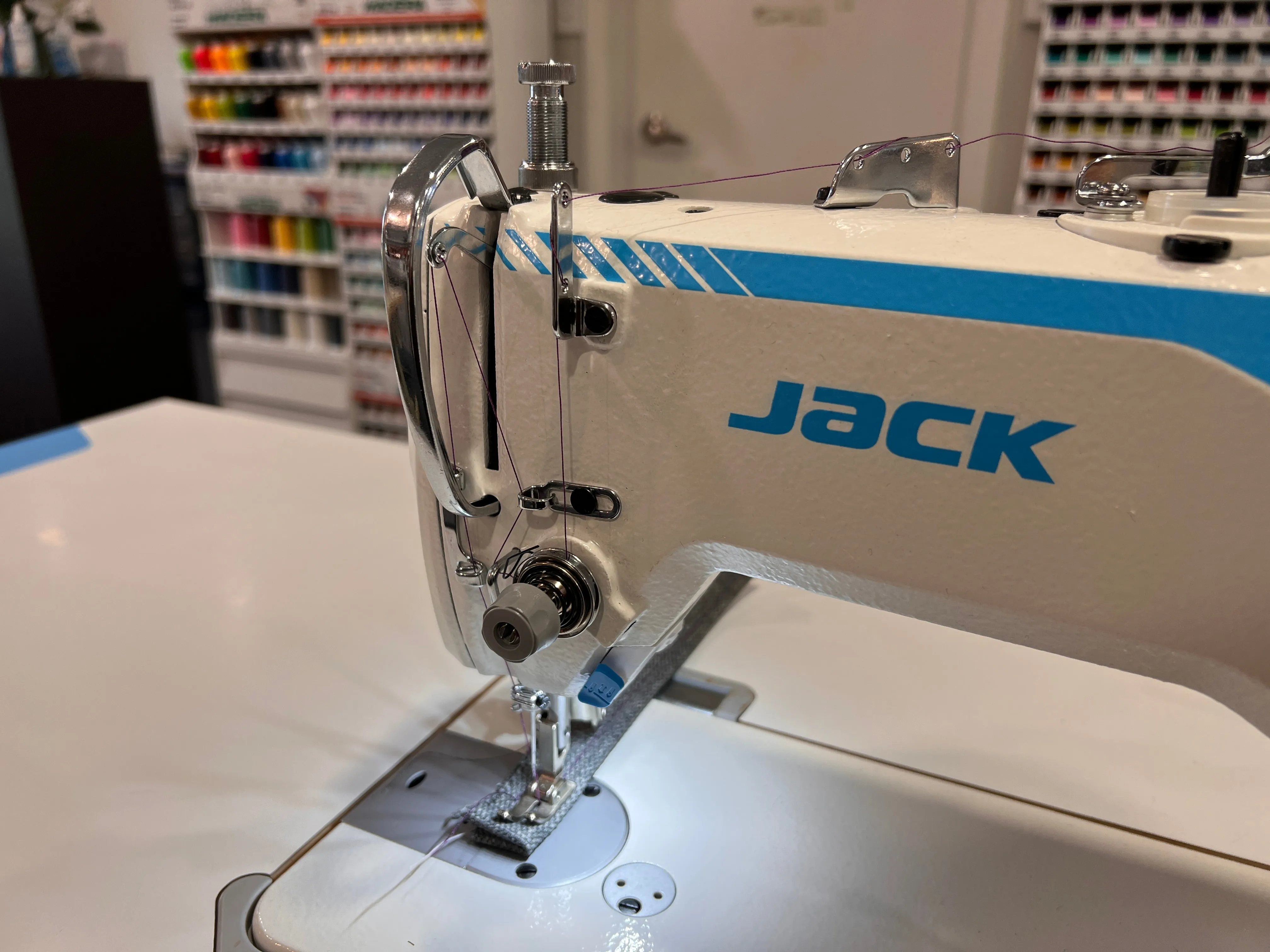 Jack F5H Industrial Direct Drive Plain Sewing Machine - Thick Material