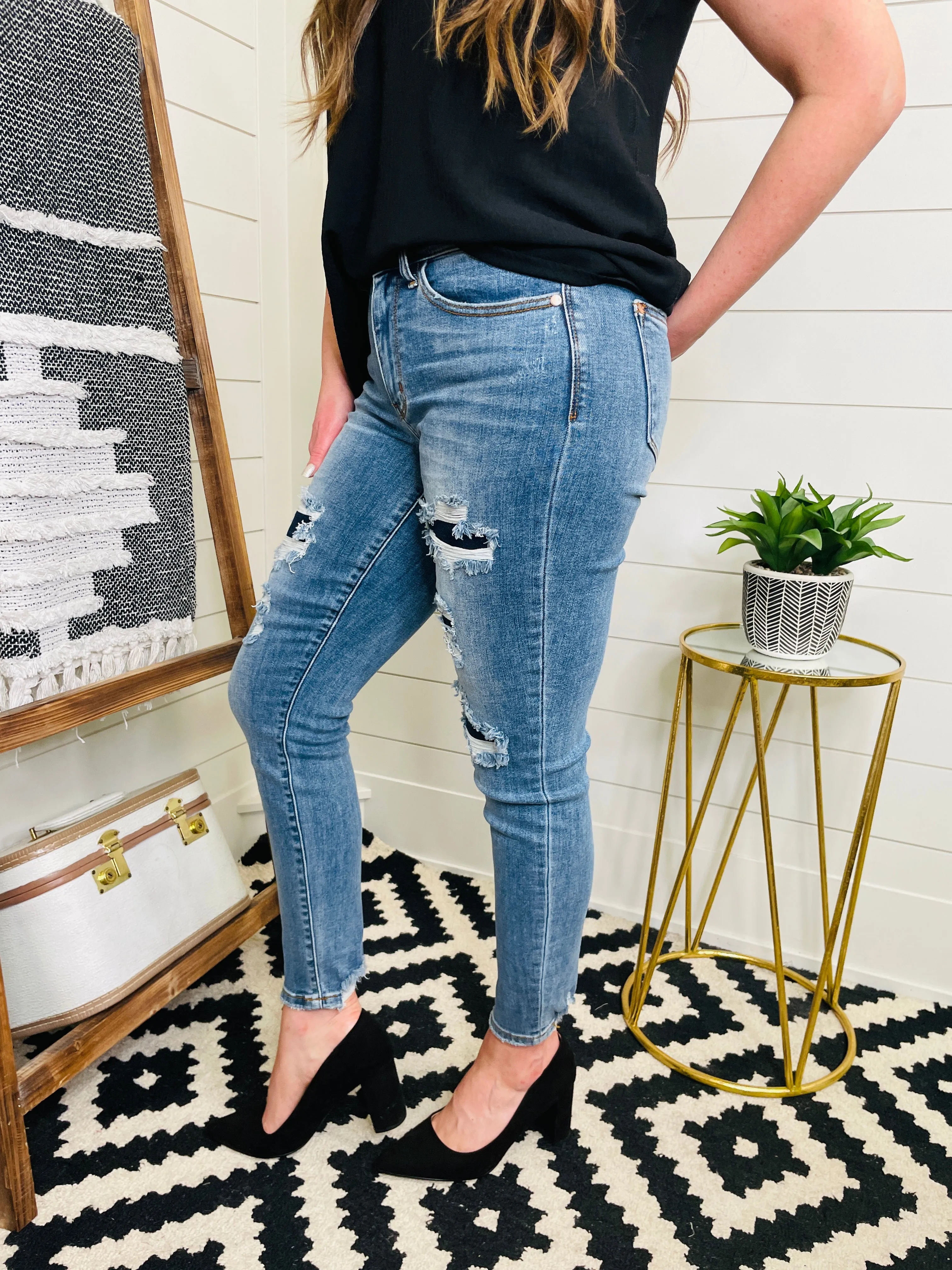 Judy Blue Rosie Mid Rise Patch Skinny Jeans