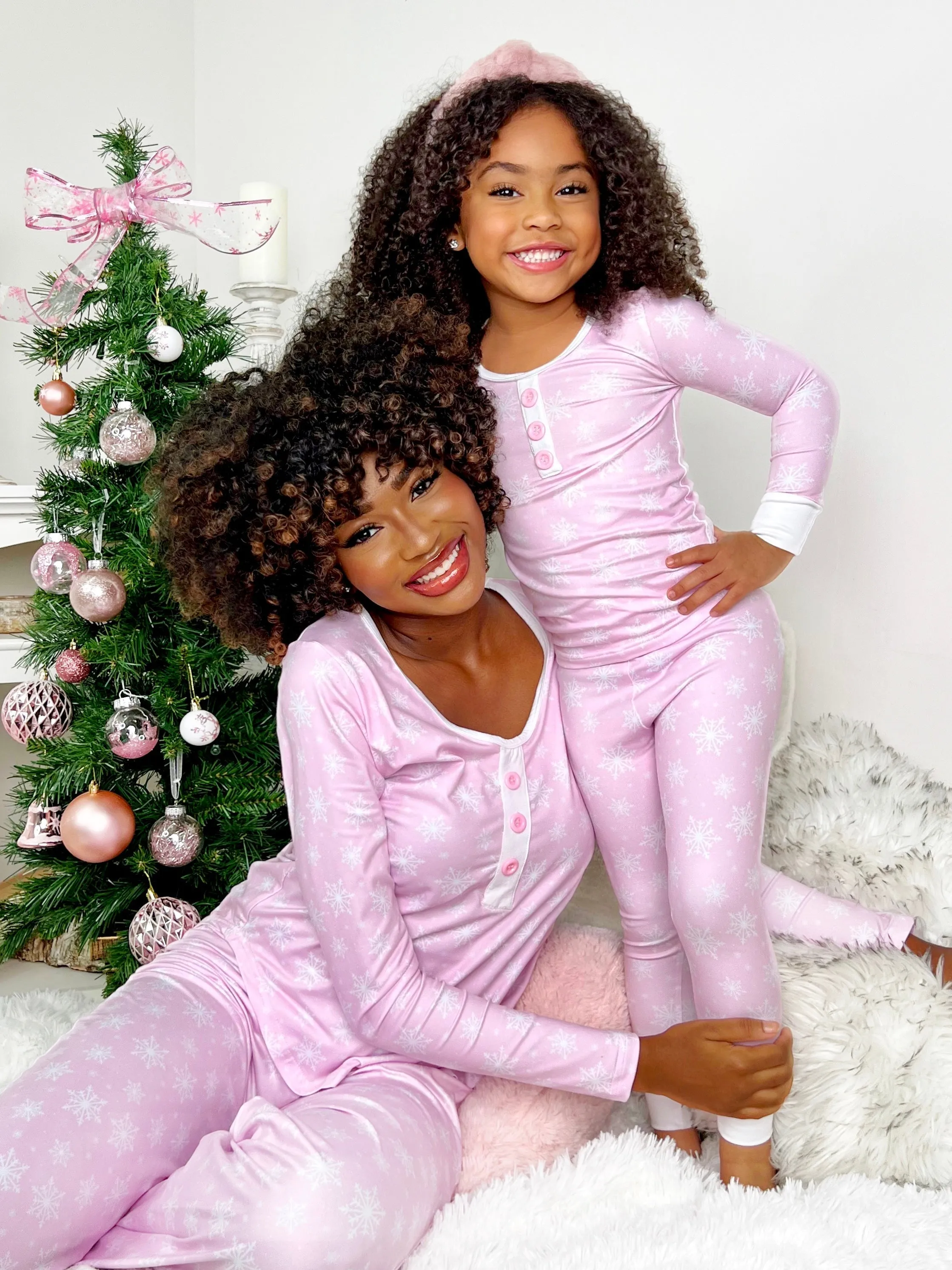 Mommy And Me Snowflake Print Christmas Pajamas