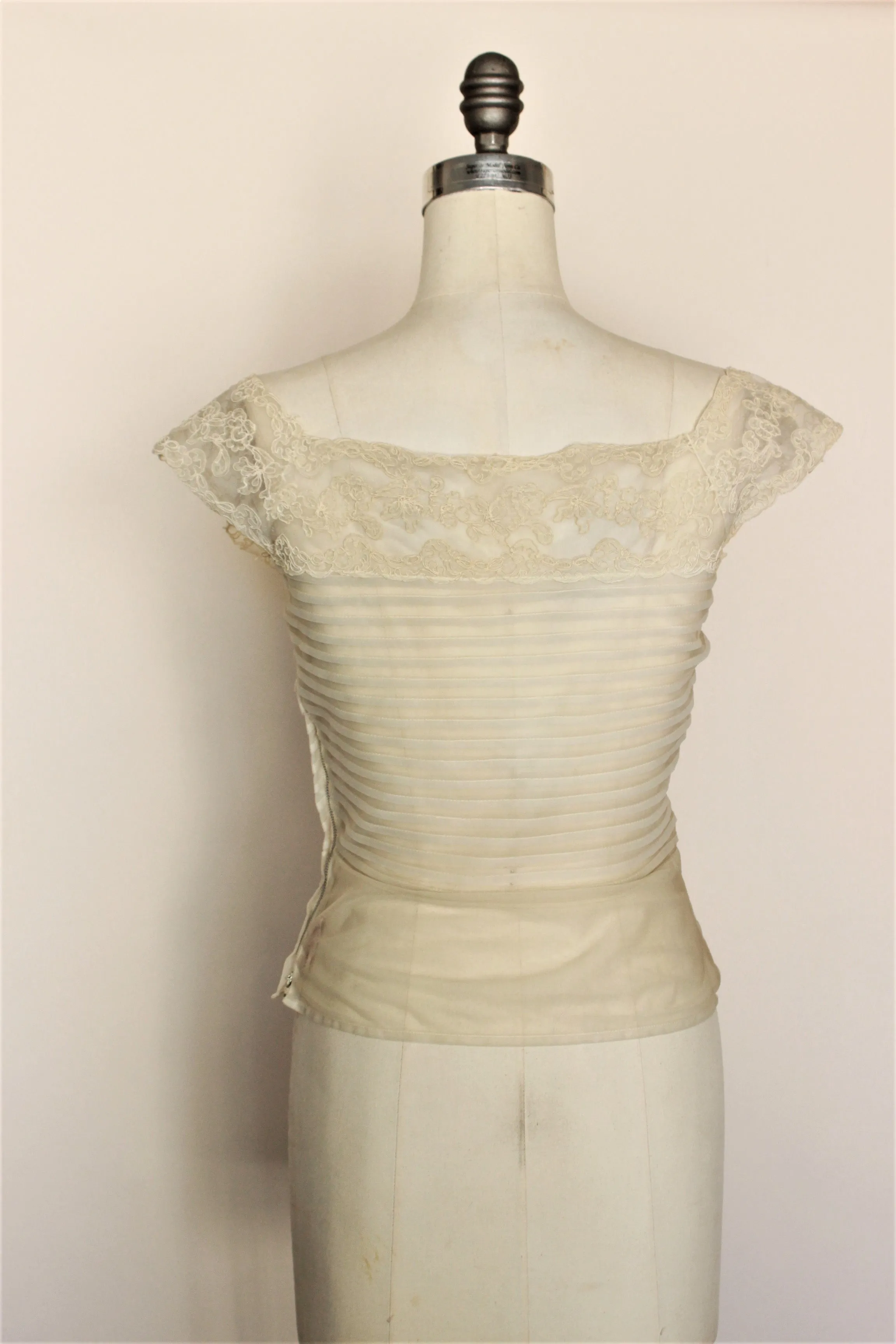 Vintage 1940s 1950s Alice Stuart Sheer Ivory Blouse